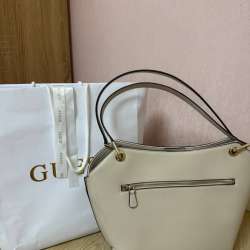Новая женская сумка GUESS в Москве фото 3