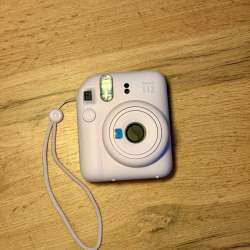 Фотоаппарат моментальной печати instax 12