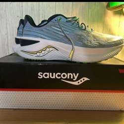 Спортивные кроссовки saucony
