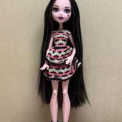 Кукла Monster High Стильные прически Дракулаура