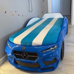 Продам детскую кровать машинка