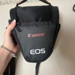 В продаже фотоаппарат CANON EOD 2000D