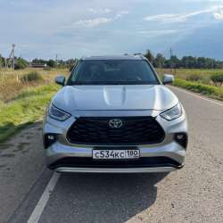 Toyota Highlander 2021г. в Москве фото 9