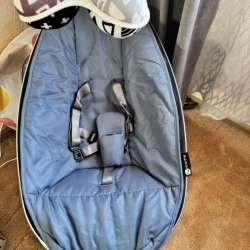 Детская качалка 4moms