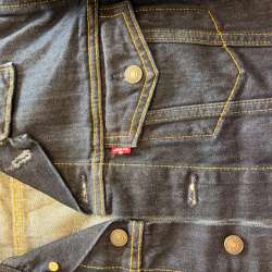 Продам куртку Levi’s в Ростове-на-Дону
