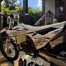 Henjian 300 2t
