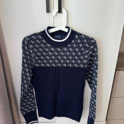 Свитер Guess оригинальный