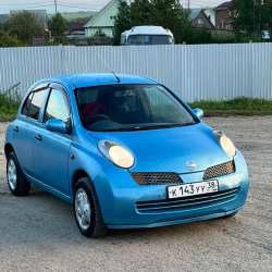 Nissan march