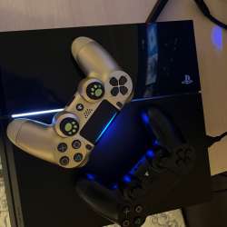 Продаю PlayStation 4 на 500g