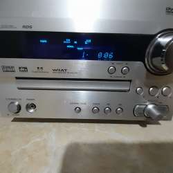 Музыкальный центр ONKYO DR-815.
