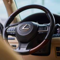 Продам Lexus LX570 в Уссурийске фото 10