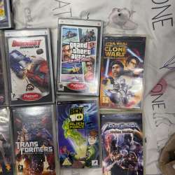 21 диск игр  на psp в Томилино