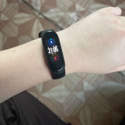 продам фитнес-браслет Xiaomi Mi Band 5