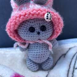 Вязанная игрушка зайчик в Красноярске