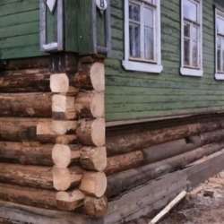 Замена венцов поднятия домов в Гатчине фото 3