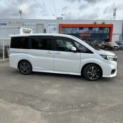 Honda Stepwgn в Краснодаре фото 7