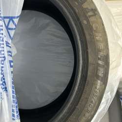 Michelin 295/40/R21