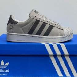 Adidas superstar