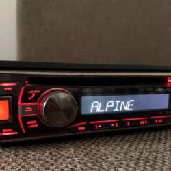 Магнитола Alpine CDE-133BT Bluetooth usb aux в Москве фото 4
