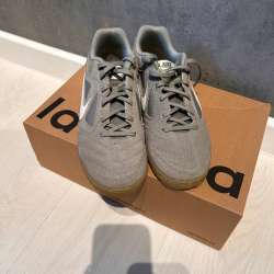 Кроссовки Nike