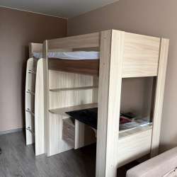 Детский мебельный комплект: кровать-чердак, шкаф, стол