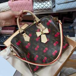 Сумка Louis Vuitton