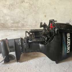 Suzuki DT30S