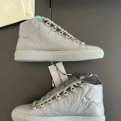 Balenciaga arena фото 4