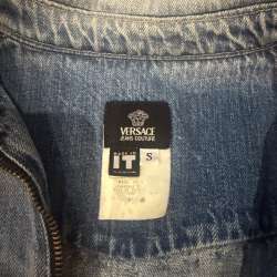 Женская джинсовая куртка Versace в Химках