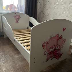 Детская кровать с матрасом