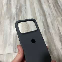iPhone 18 pro чехол черного цвета ? в Тамбове