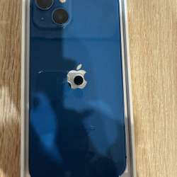 Продам iPhone 13