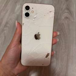 iPhone 11 128gb в Томске