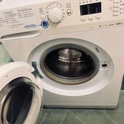 Машинка стиральная Indesit малогабаритная
