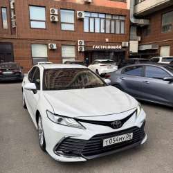 Toyota Camry 70 в Махачкале фото 12