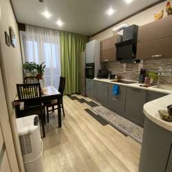 Продам долю 2/3 в 3-х квартире. в Красноярске