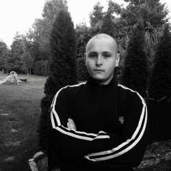 Roman, 25 лет, хочет пообщаться