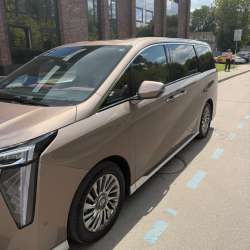 Трансфер на GAC M8/ Минивэн бизнес-класса в Москве