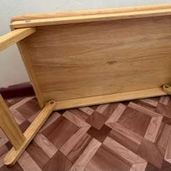 Продам кроватный столик на ножках в Москве
