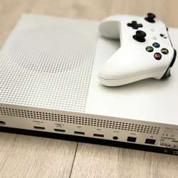 Xbox One S Белый, 1ТБ в Москве фото 9