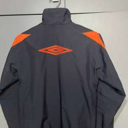 Ветровка Umbro в Октябрьском фото 7