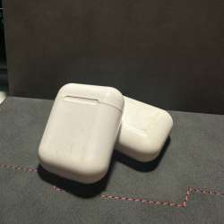 AirPods 1