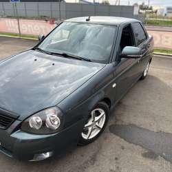 Lada priora 2012