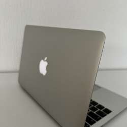 MacBook Air 11 2010 фото 7