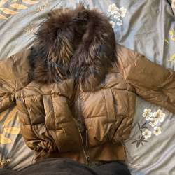 Продам куртки
