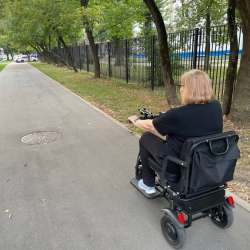 Продаю электротрицикл спутник