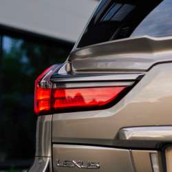 Продам Lexus LX570 в Уссурийске фото 8