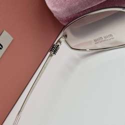 Очки Miu Miu в Москве