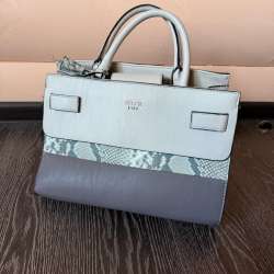 Брендовая сумка Guess