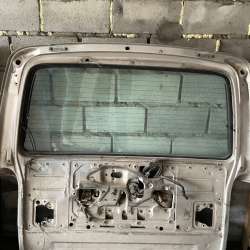 Дверь TOYOTA HIACE в Хабаровске фото 3